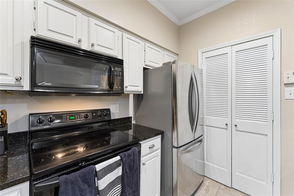 Barrington Oaks At Turtle Creek - Residential