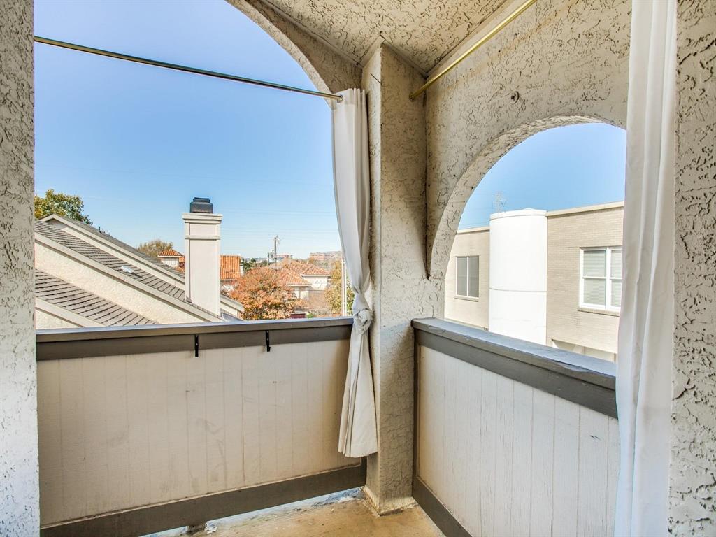 4102 Buena Vista Street 10