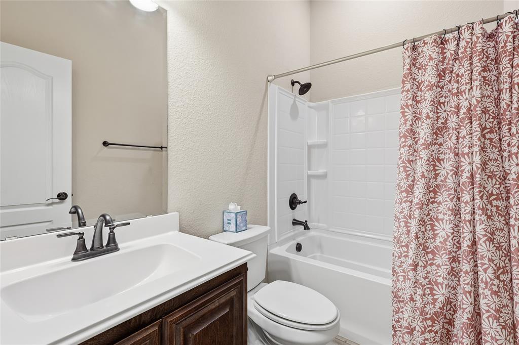 OAK VALLEY ESTATES - Residential