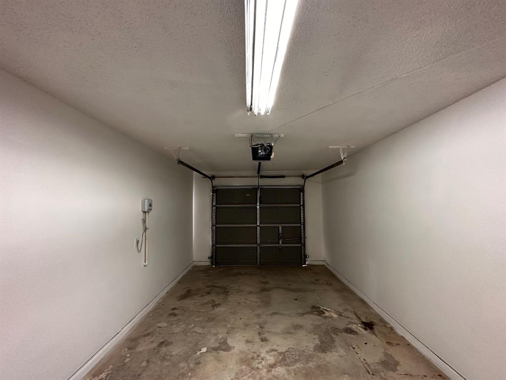 Hollow Brook - Residential Lease