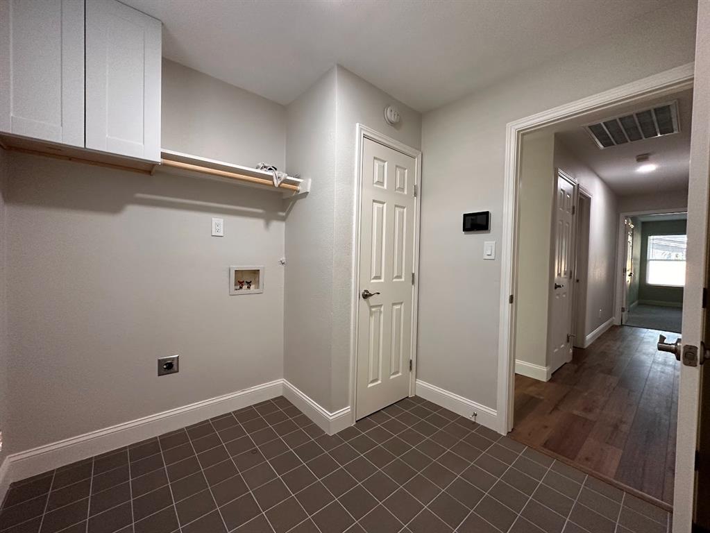 Hollow Brook - Residential Lease