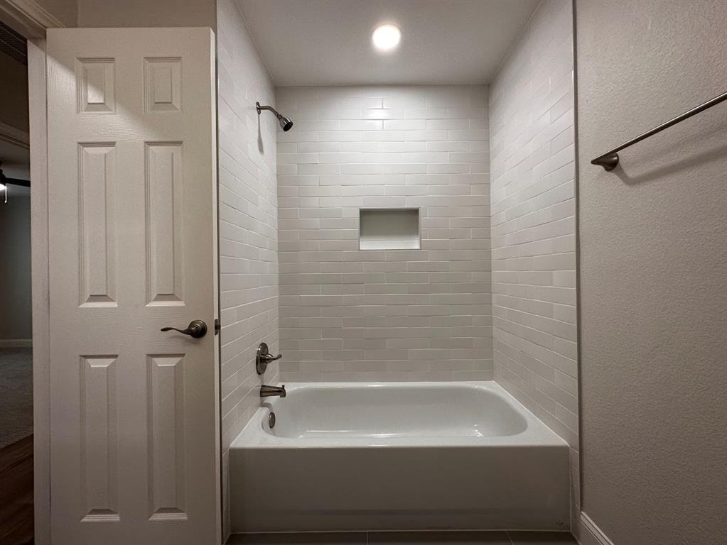 Hollow Brook - Residential Lease