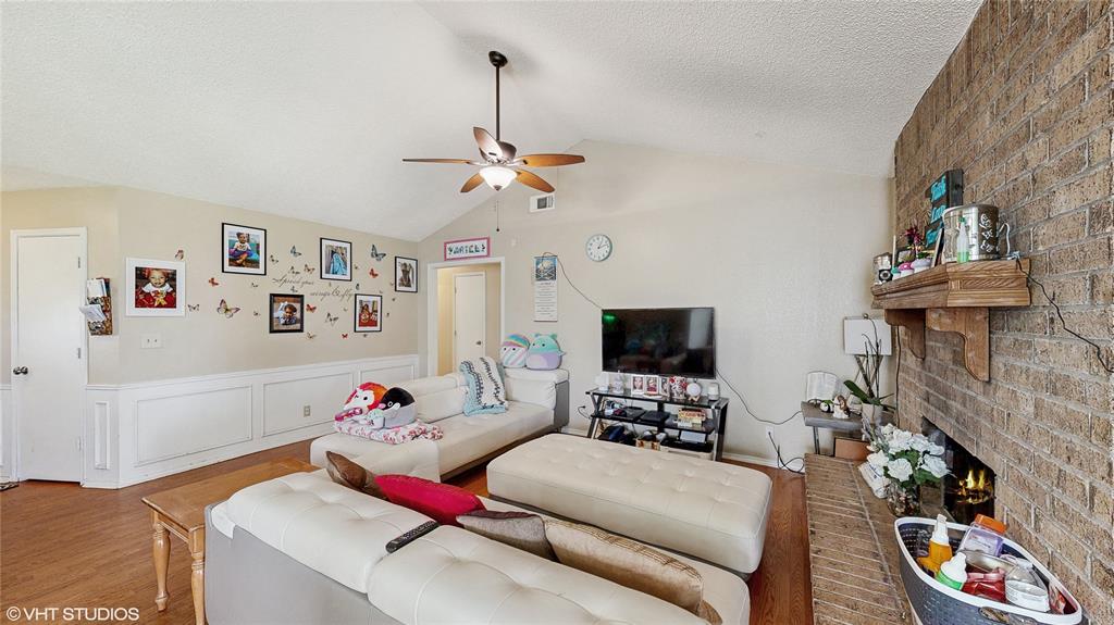 841 Santa Fe Trail