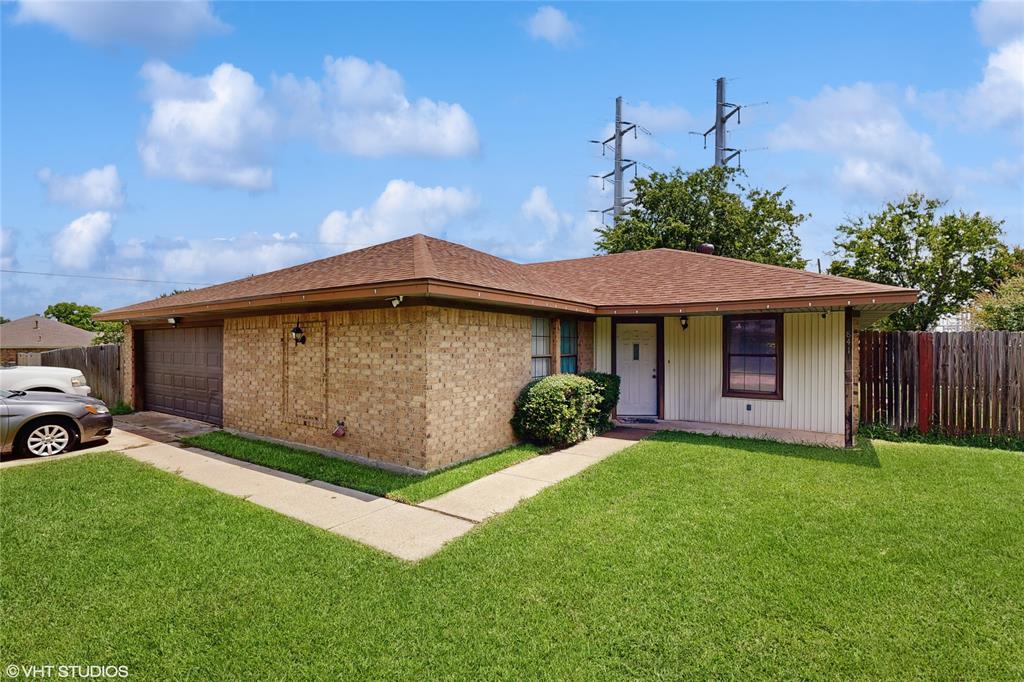 841 Santa Fe Trail