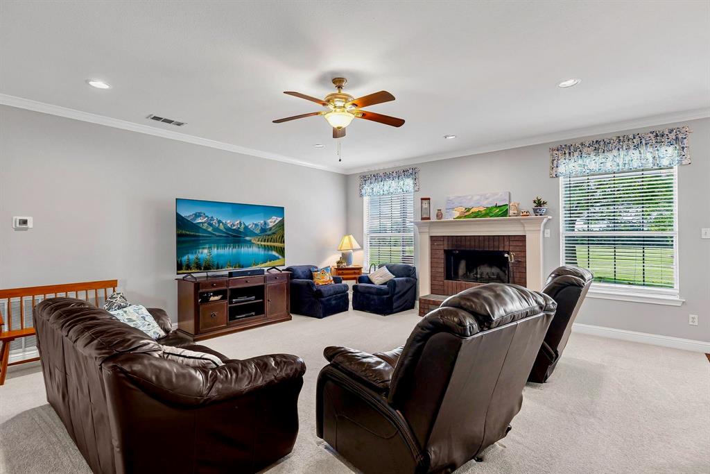 WINNIE MARTIN - Residential