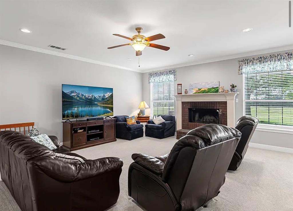 WINNIE MARTIN - Residential