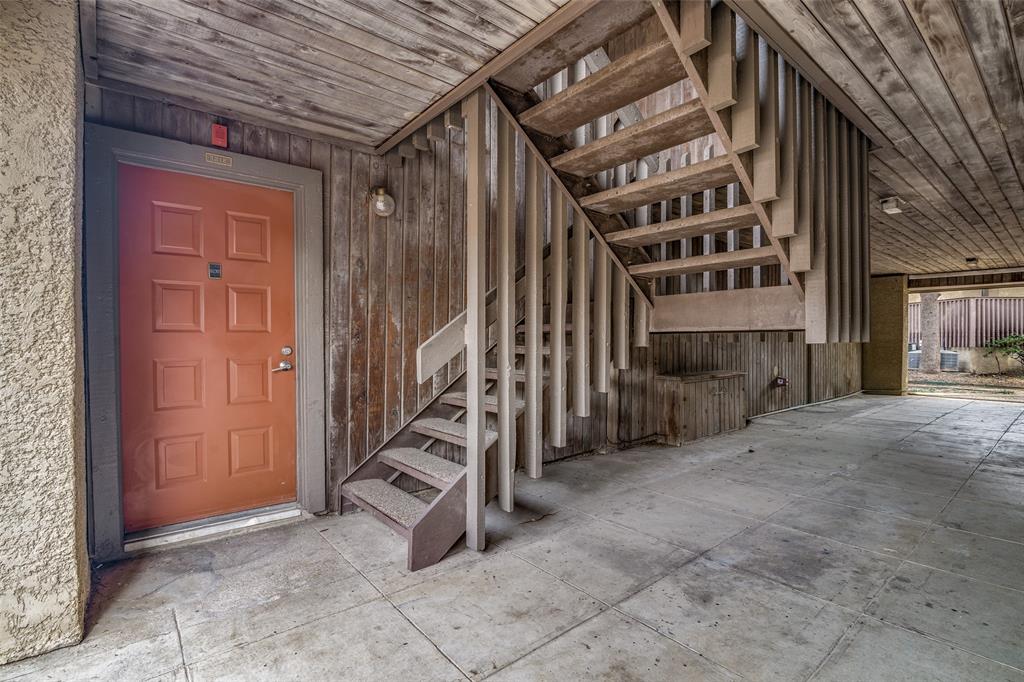 Quail Run Condominuims - Residential Lease