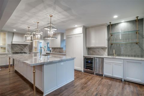Tiny photo for 4541 Westway Avenue, Highland Park, TX 75205 (MLS # 20929484)