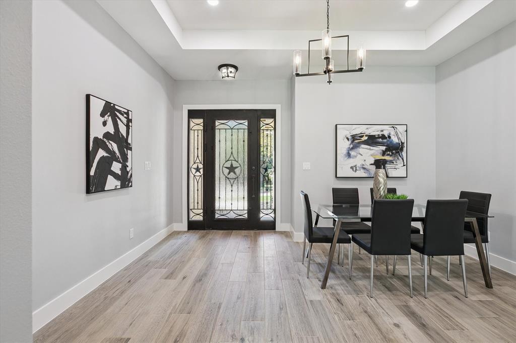 707 Ross Trail
