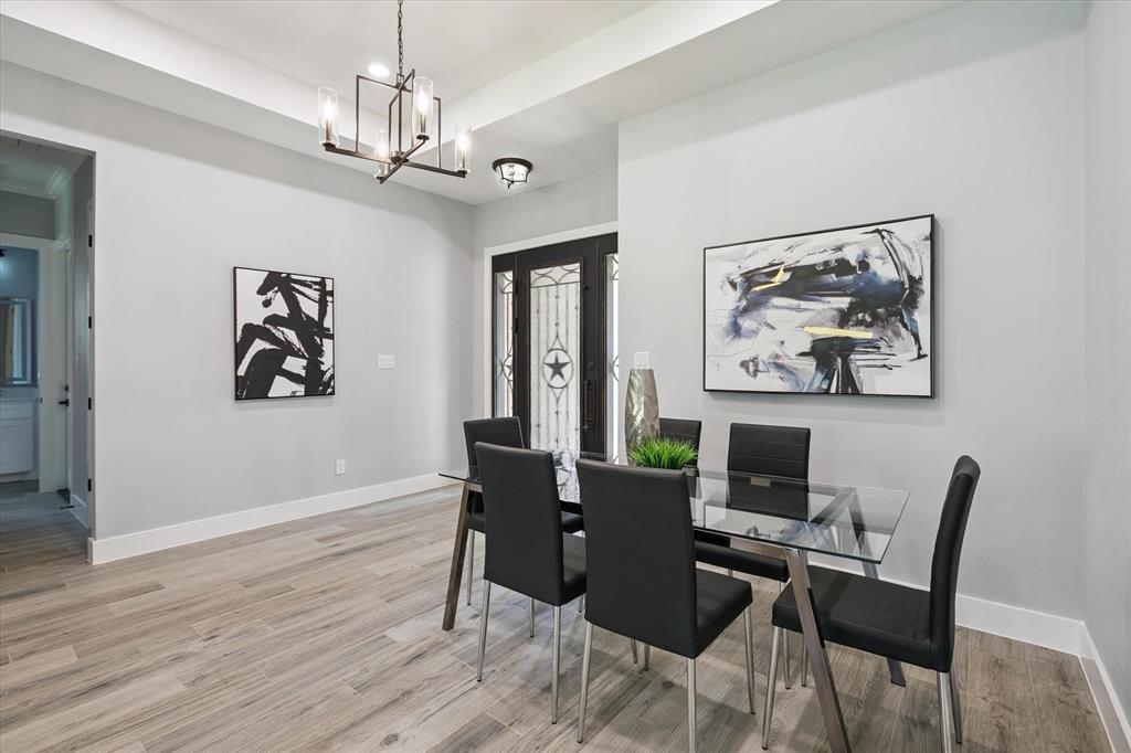 707 Ross Trail
