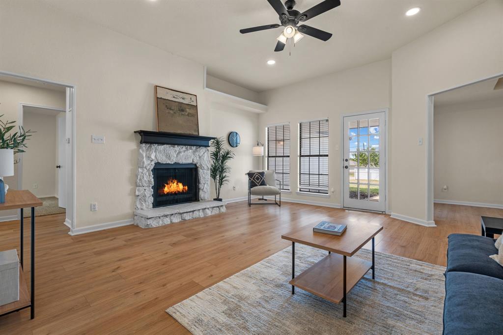 2015 Garden Crest Lane