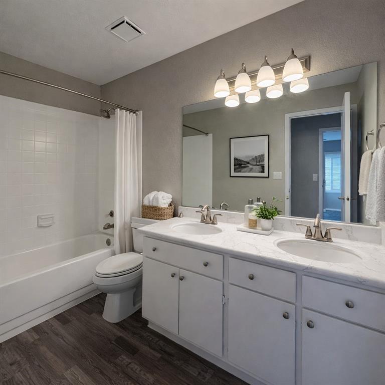 Parkside Condos - Residential