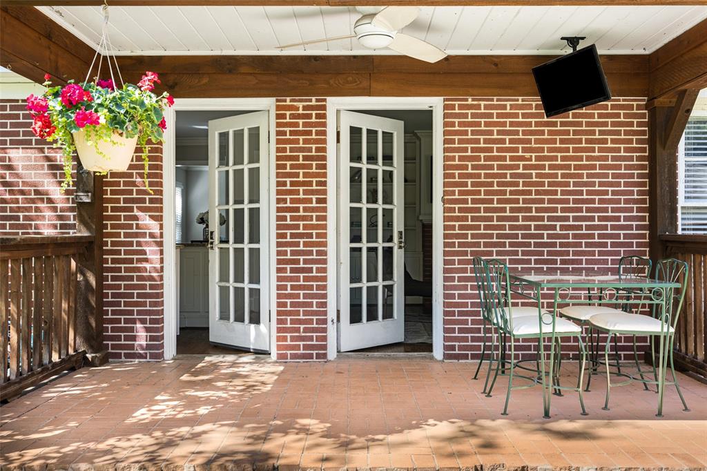 Hal Moseleys 02 - Residential