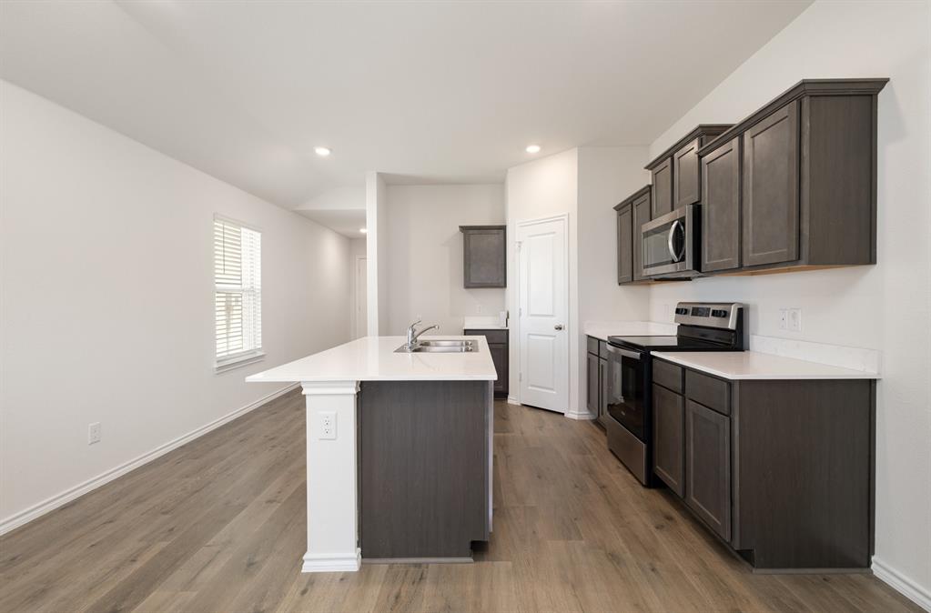 Magnolia Ph 10 - Residential