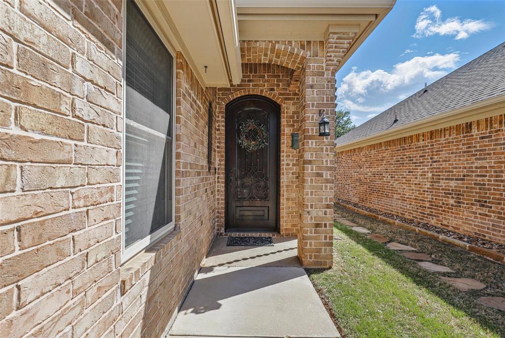 218 Captains Court