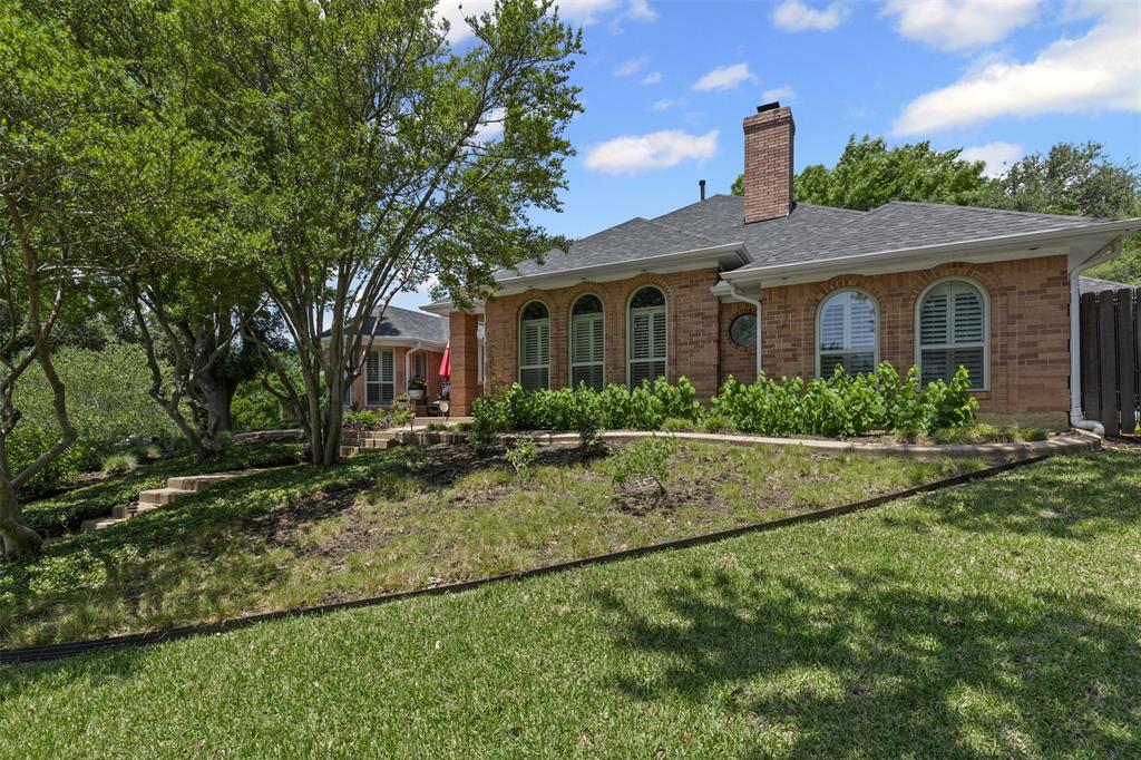3512 Ridglea Country Club Drive