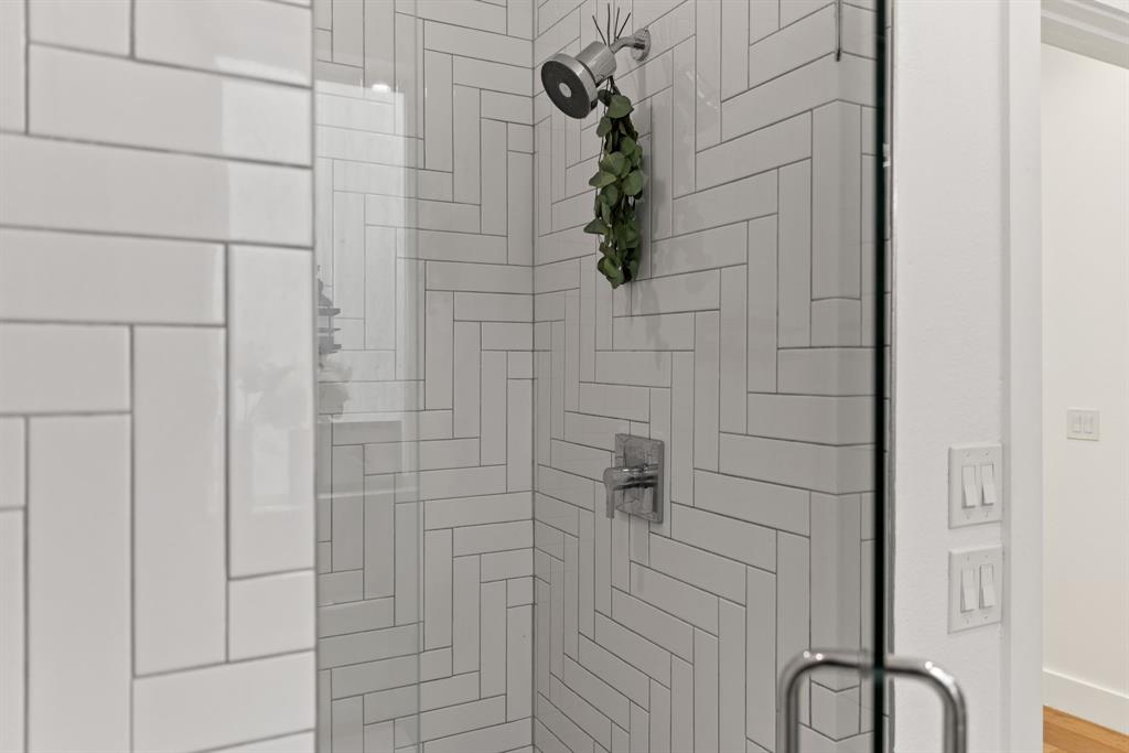 Moser Up at Henderson - Residential Lease