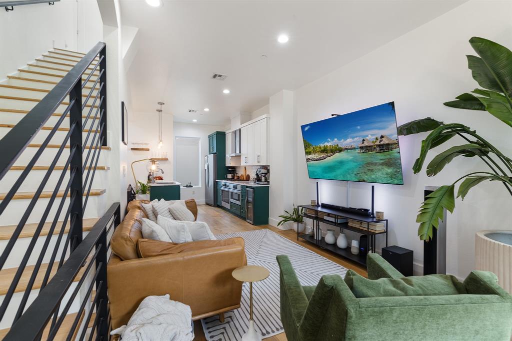 Moser Up at Henderson - Residential Lease