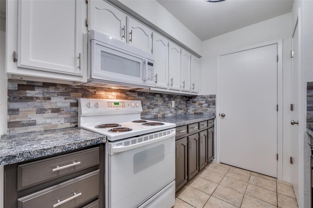 Preston Manor - Residential Lease