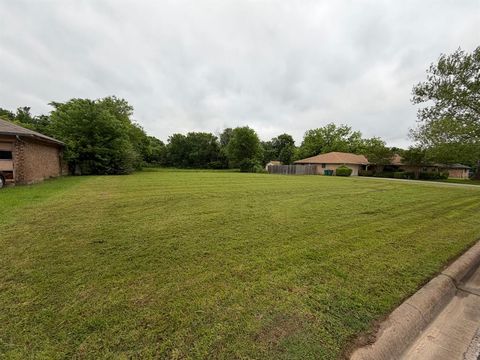Photo of 712 E Olive Street #718, Sherman, TX 75090 (MLS # 21255460)