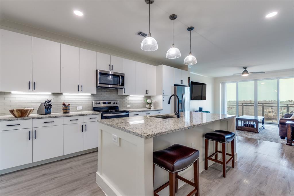 Sojurn At The Realm Condominiu - Residential