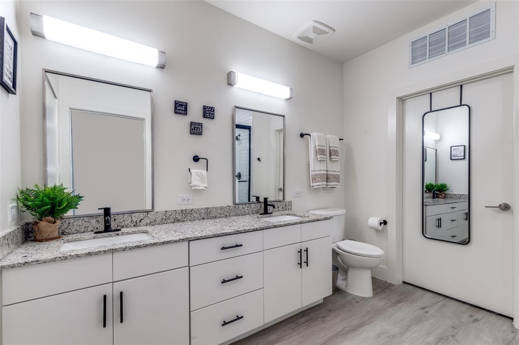 Sojurn At The Realm Condominiu - Residential