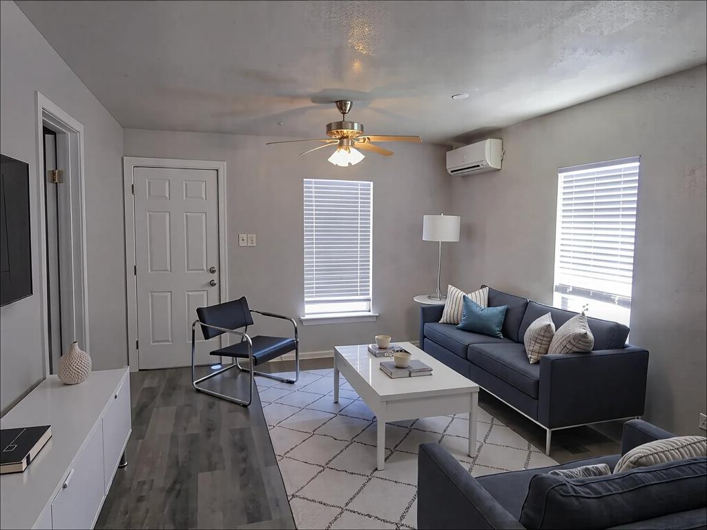 1107 Beech S