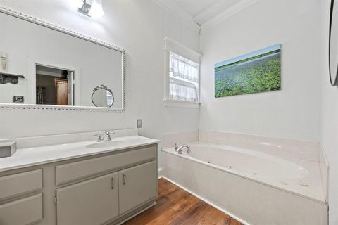 Tiny photo for 932 Williams Street, Rockwall, TX 75087 (MLS # 21016022)