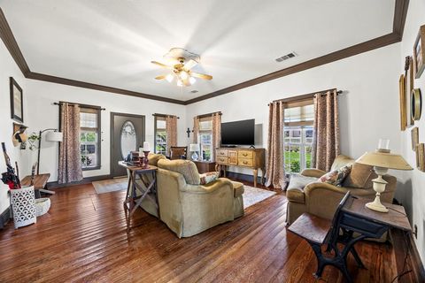 Tiny photo for 932 Williams Street, Rockwall, TX 75087 (MLS # 21016022)