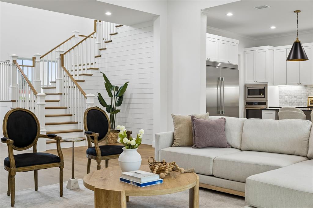 Azalea Hollow - Residential
