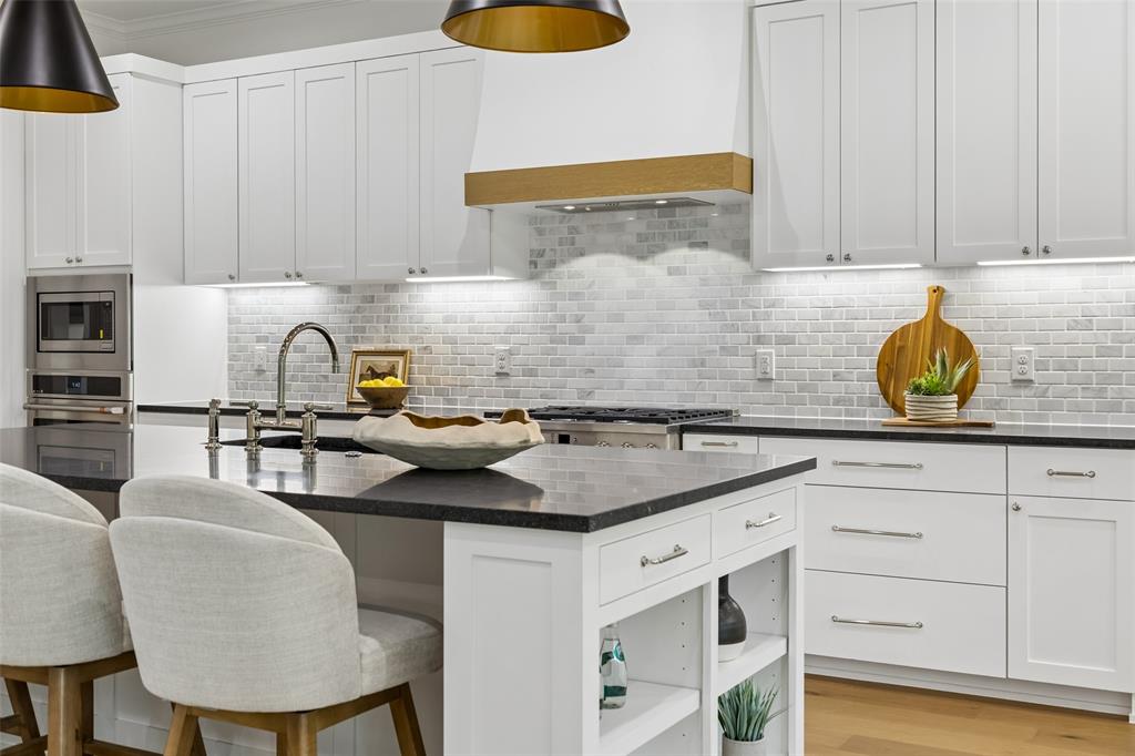 Azalea Hollow - Residential