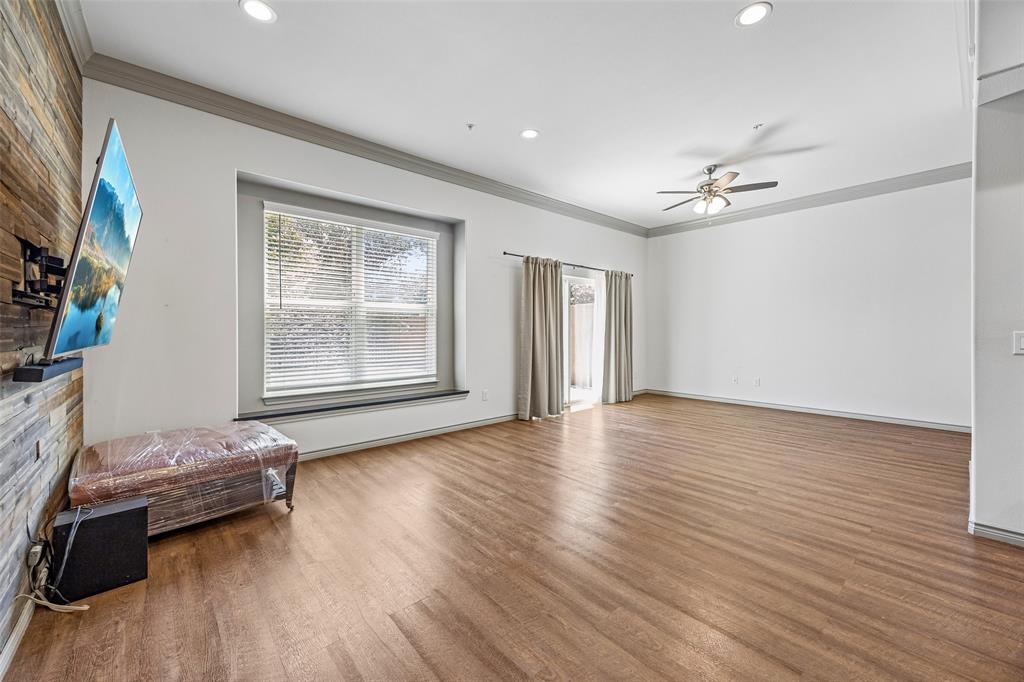1325 Summerset Lane