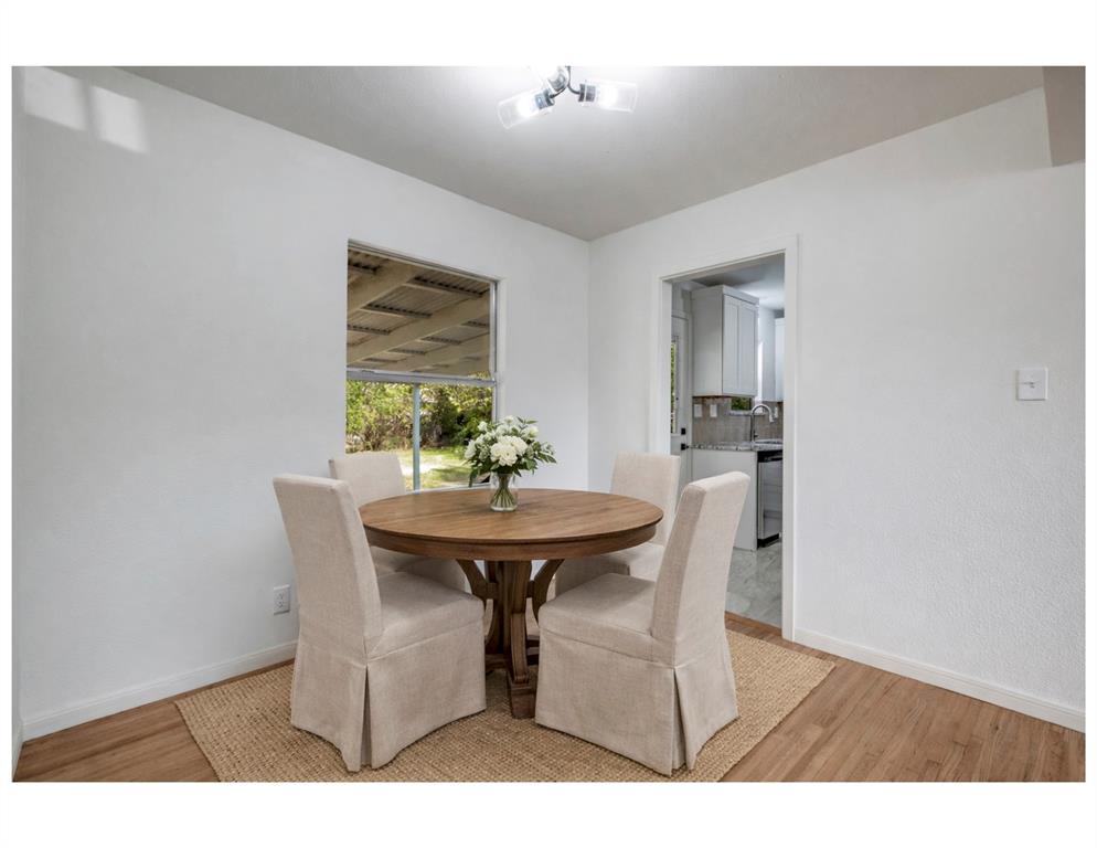 2411 Glengariff Drive