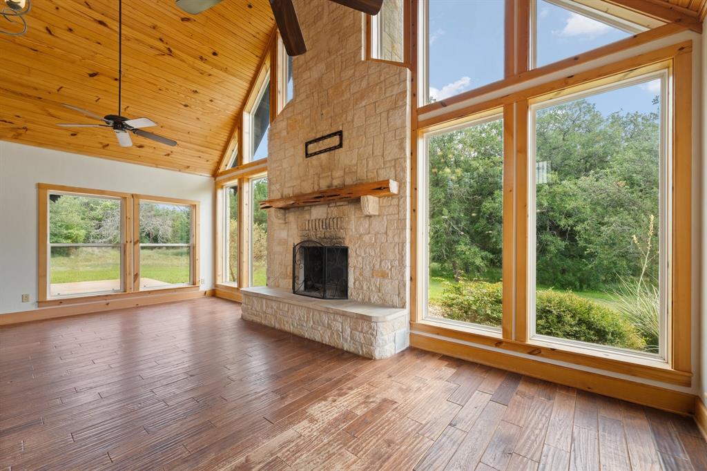 1127 Mallard Lane