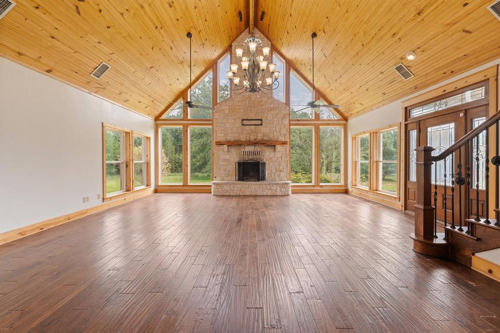 1127 Mallard Lane