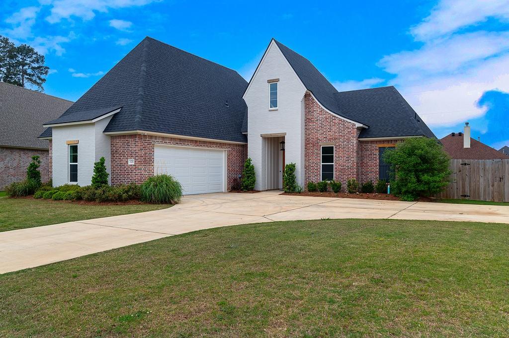 Pin Oak Landing - Residential