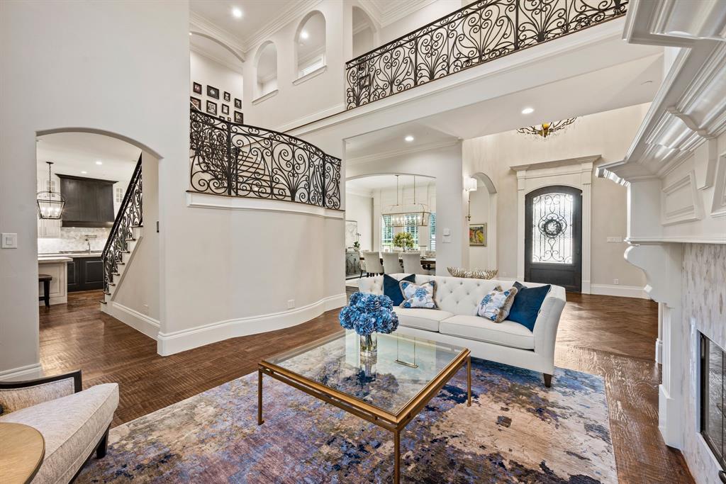 1700 Live Oak Lane