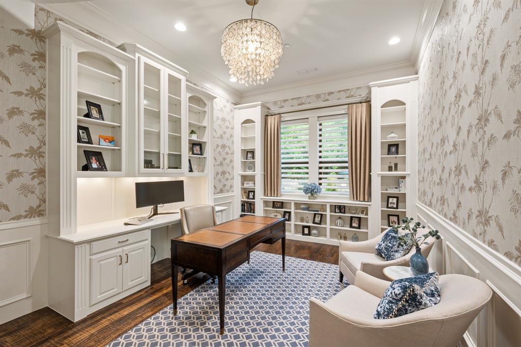 1700 Live Oak Lane