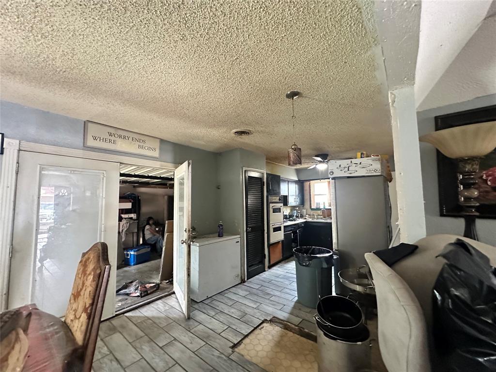 2612 Roberts Circle