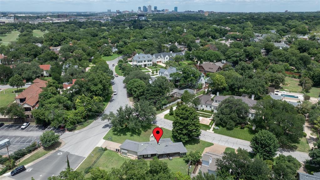 2600 Colonial Parkway