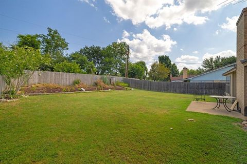 A home in Benbrook