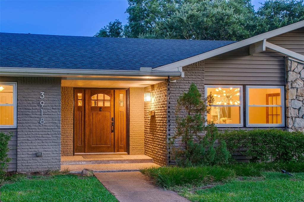 3918 Royal Palms Court