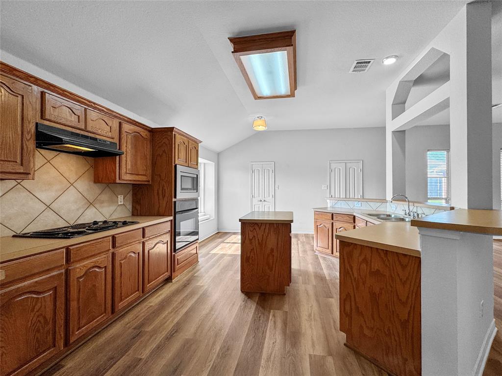 327 Kansas Trail