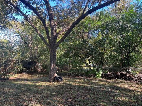 A home in Terrell