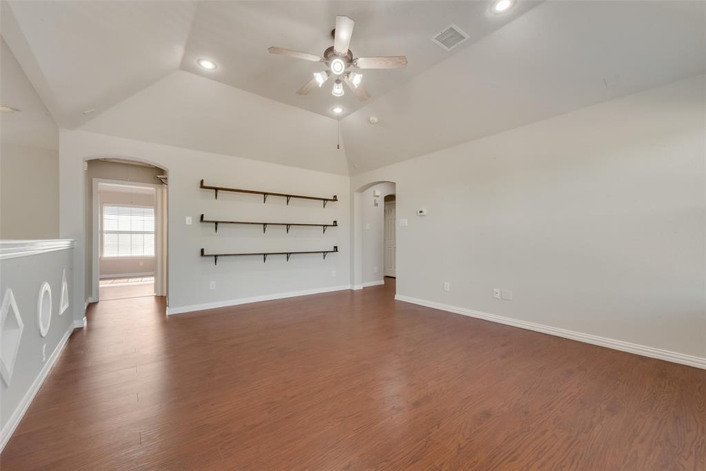 Woodbridge Ph 06 - Residential