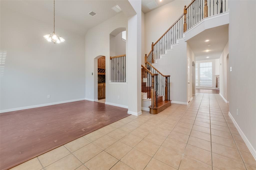 6524 Briar Lake Trail