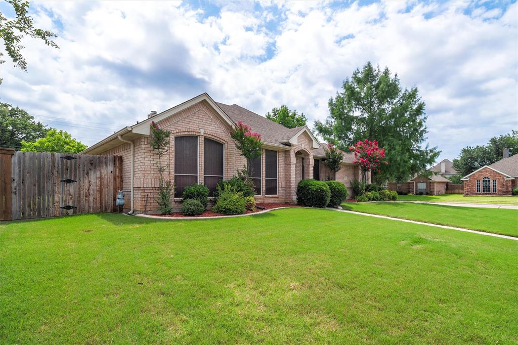 8300 Red Rose Trail