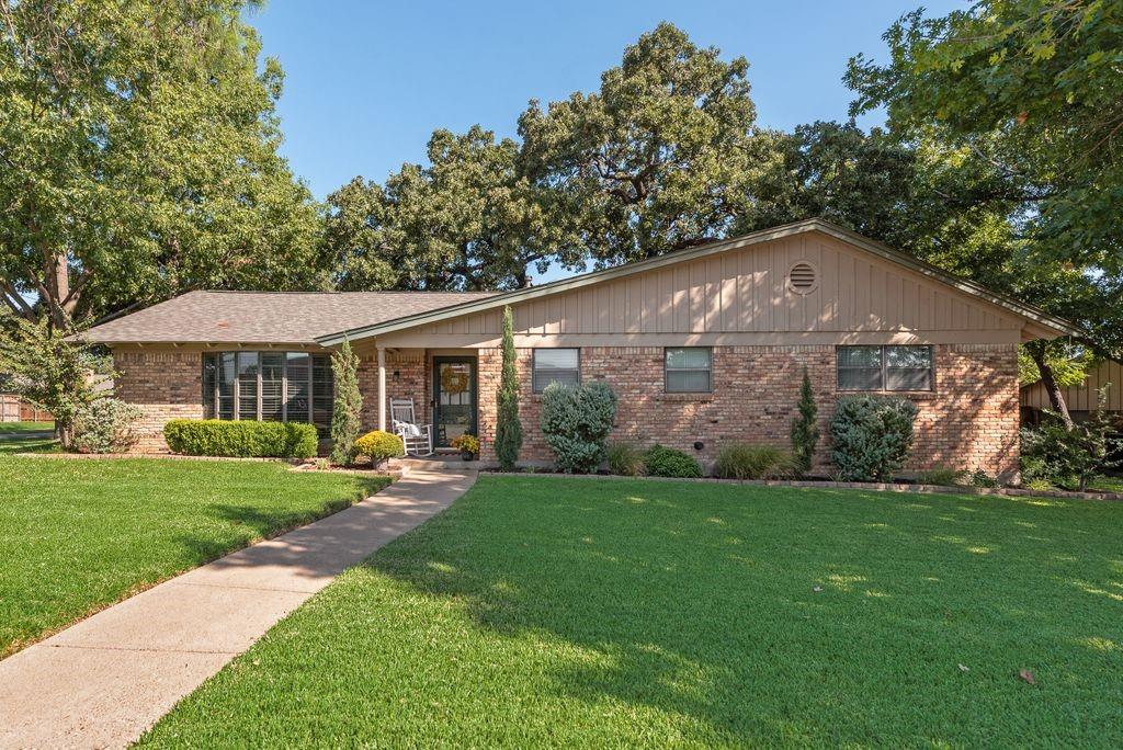 332 Plainview Drive
