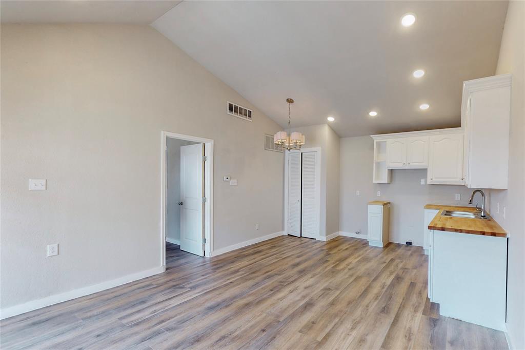 6108 Abrams Road 328