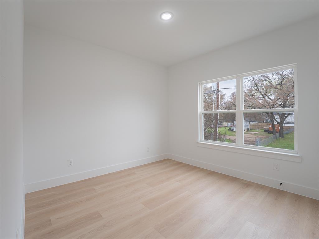 Central Ave - Residential